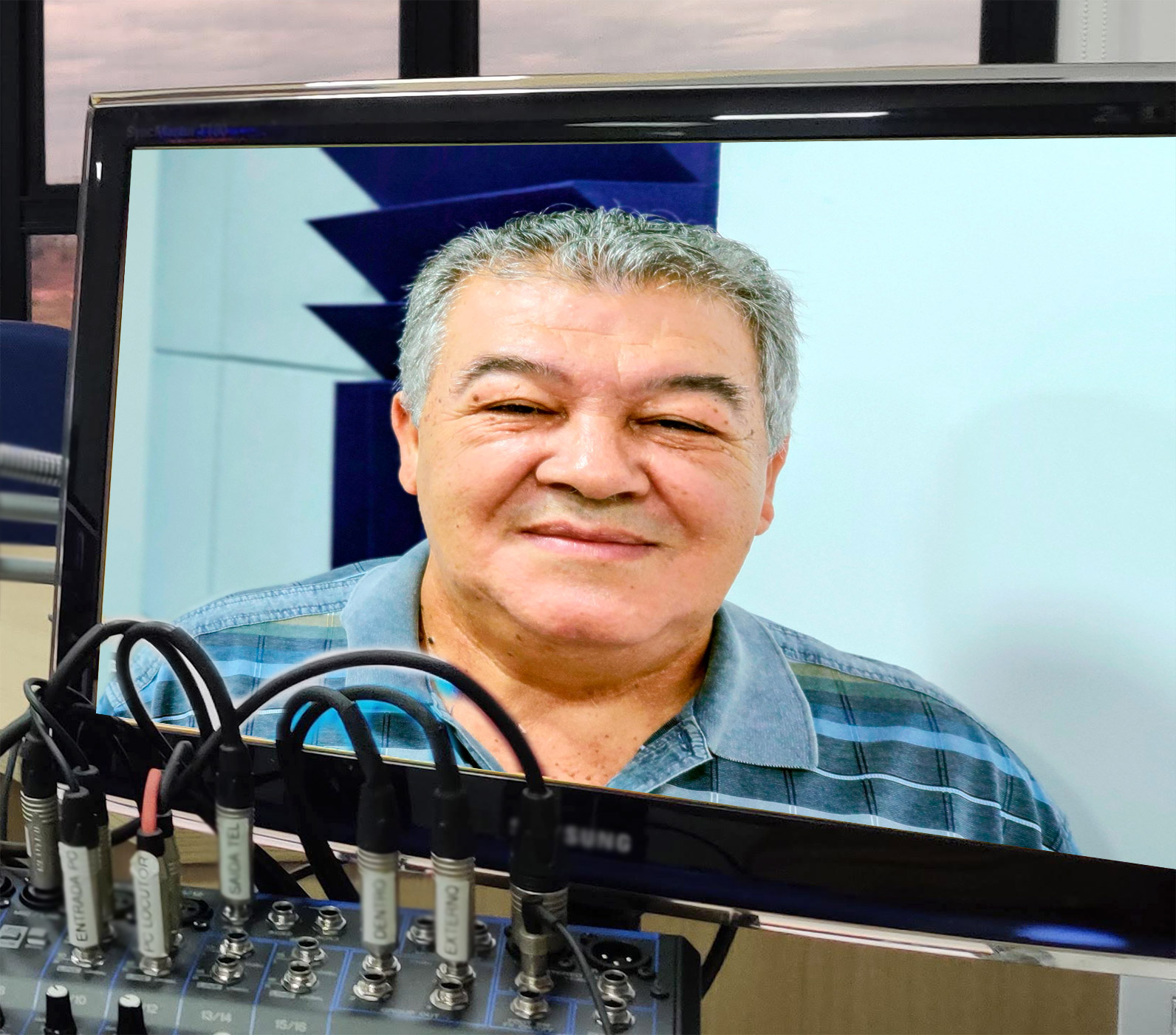 779 - Mediunidade antes e depois de Chico Xavier com Hélio Ribeiro episode artwork