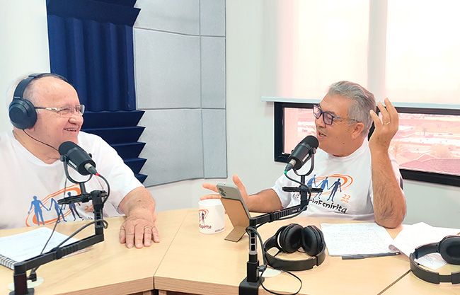 Os Desafios da Reencarnação com Hélio Ribeiro - Vivencia Espirita - 1153 Helio estudio 3 - Ep. 1153